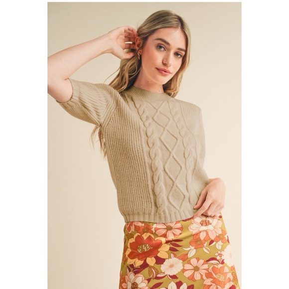 Sweaters - Milk Tea Cable Knit So Soft Short Sleeve Sweater Small